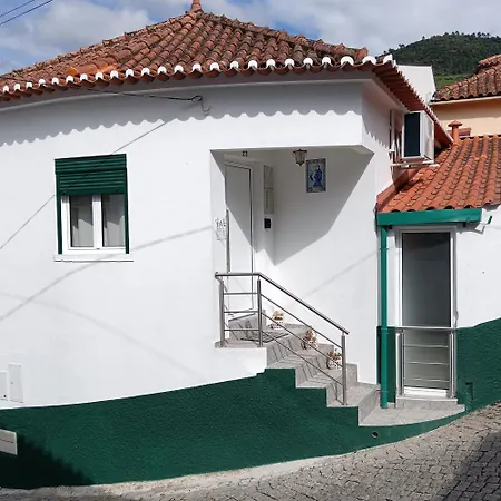 Casa Fonte Do Meio Folgosa (Viseu)